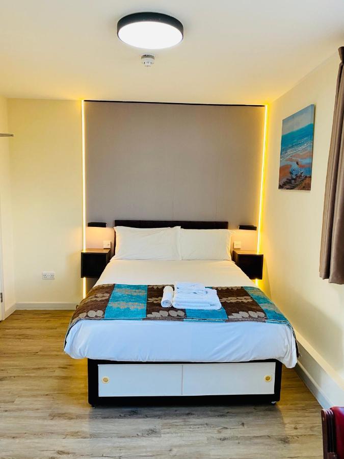 Almond Tree Hotel Bicester Eksteriør billede
